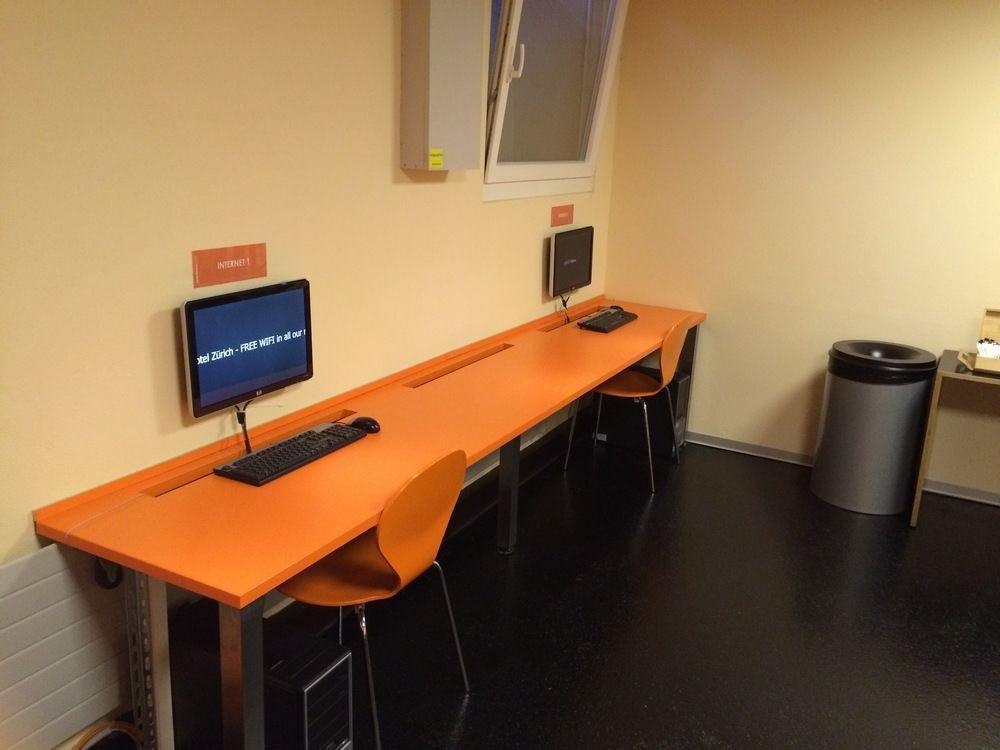 easyHotel Zürich City Centre Exterior foto