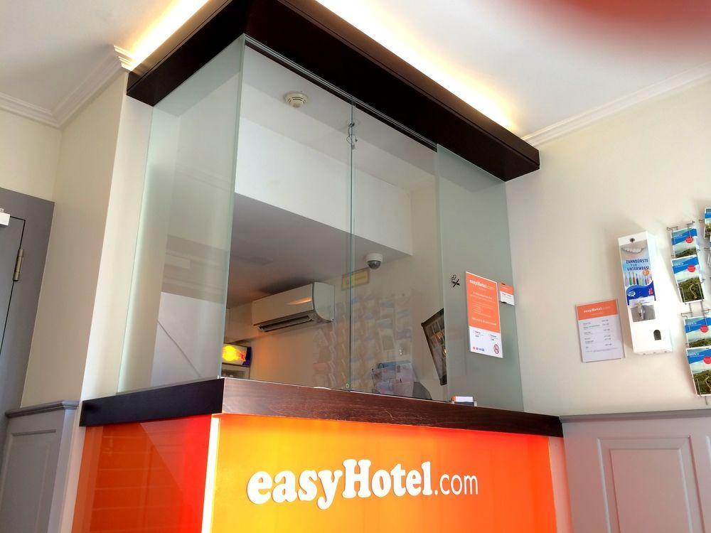 easyHotel Zürich City Centre Exterior foto