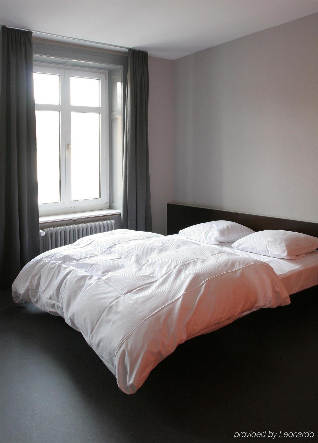 easyHotel Zürich City Centre Habitación foto