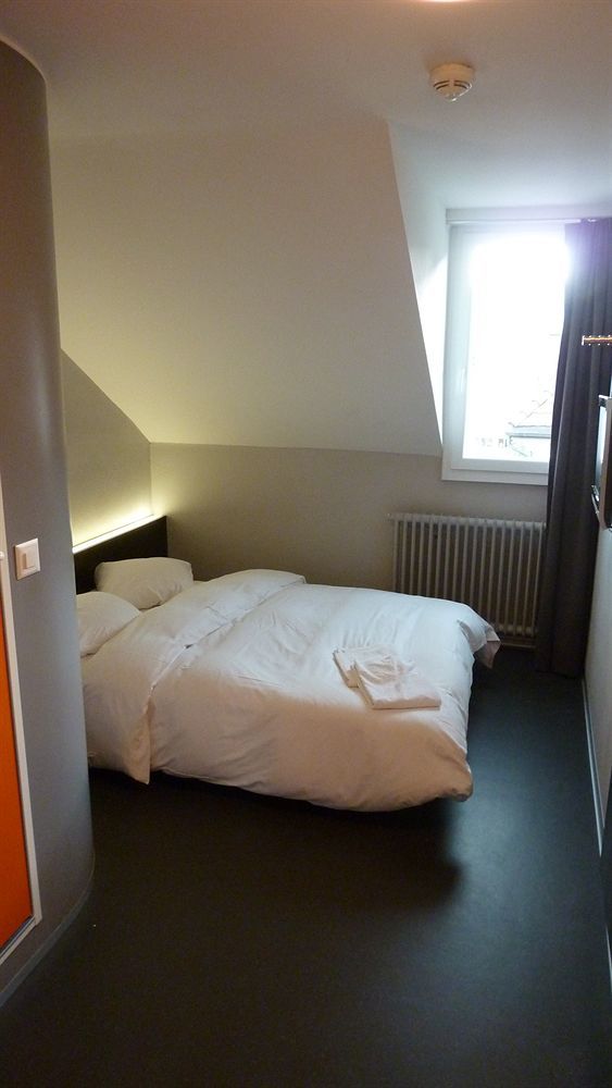 easyHotel Zürich City Centre Exterior foto