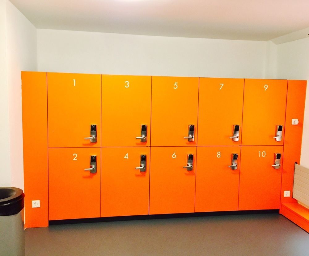 easyHotel Zürich City Centre Exterior foto